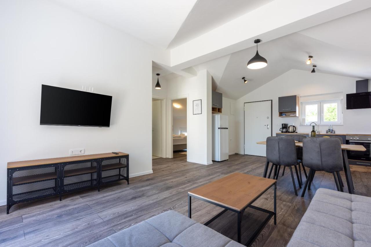 סלצה Luxury Apartments Lovorka 3 & 4***/**** מראה חיצוני תמונה